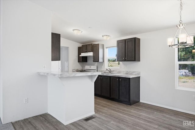 20405 Weston Avenue, Tehachapi, CA 93561