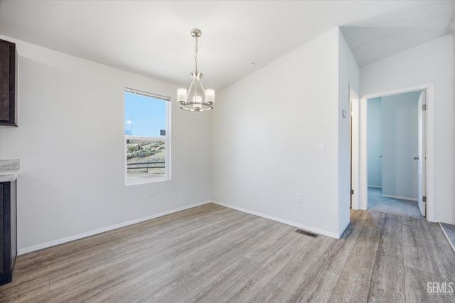 20405 Weston Avenue, Tehachapi, CA 93561
