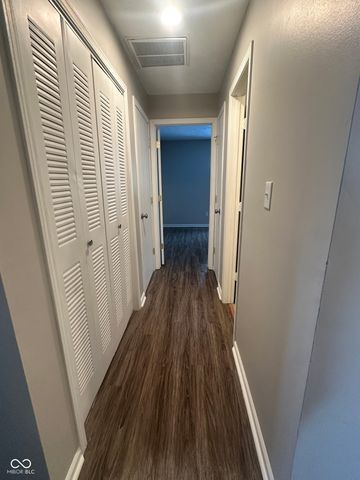 88 Keran Manor Court APT C, Greenwood, IN 46142