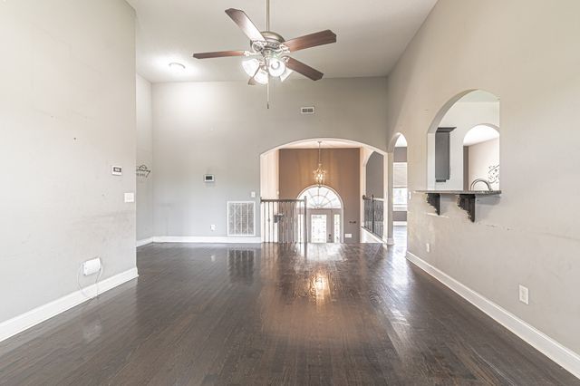 955 Smoots Dr, Clarksville, TN 37042