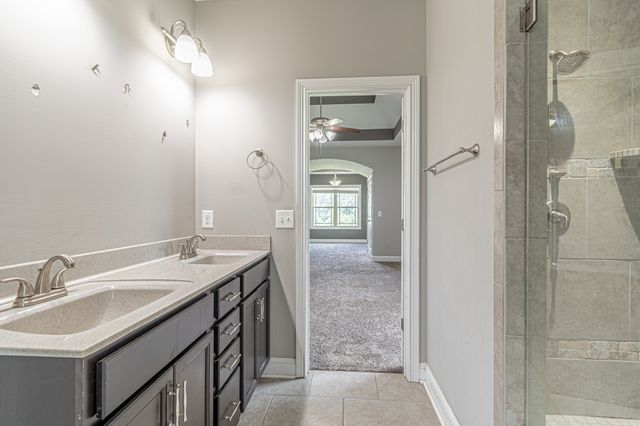 955 Smoots Dr, Clarksville, TN 37042