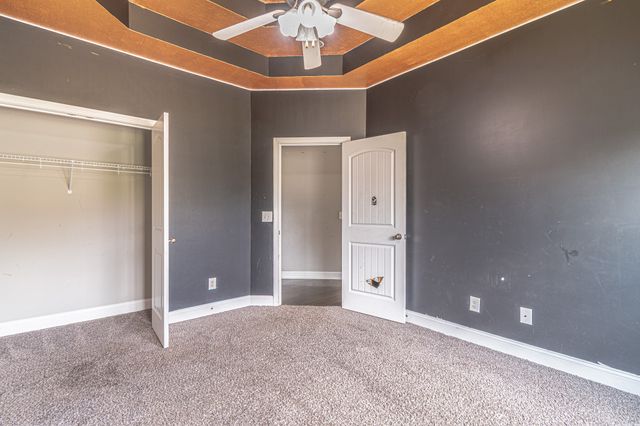 955 Smoots Dr, Clarksville, TN 37042