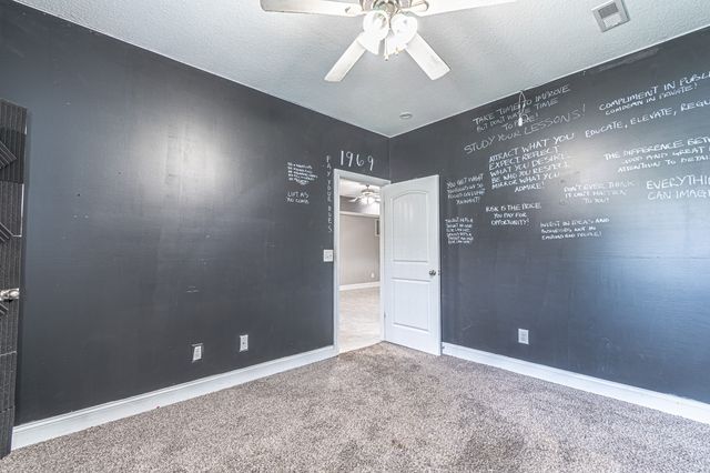 955 Smoots Dr, Clarksville, TN 37042
