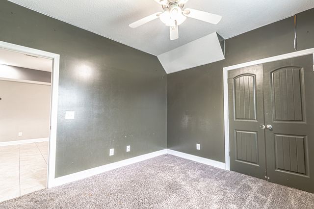 955 Smoots Dr, Clarksville, TN 37042
