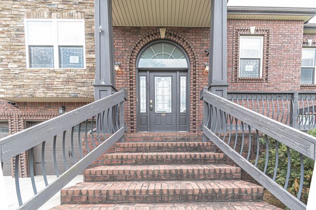955 Smoots Dr, Clarksville, TN 37042
