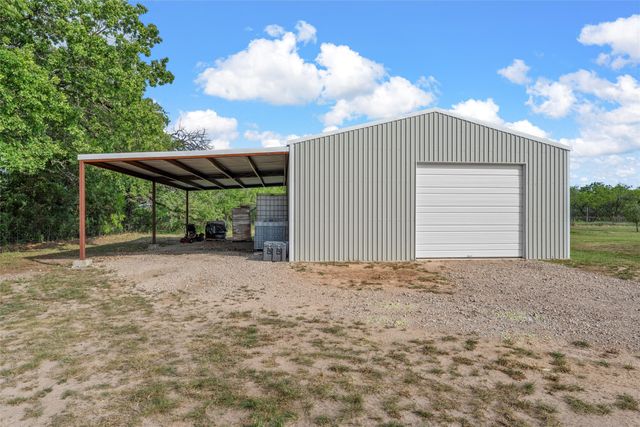 1125 Water Tower Road, Axtell, TX 76624