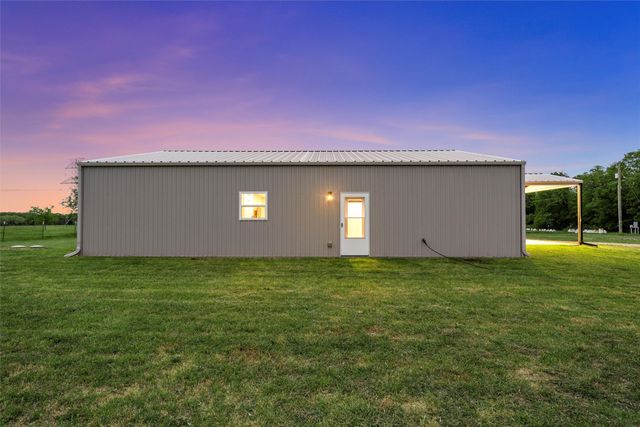 1125 Water Tower Road, Axtell, TX 76624