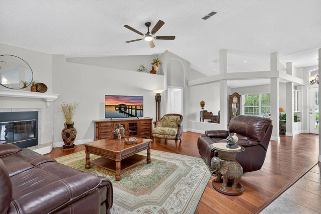 16 LINCOLN LANE, Palm Coast, FL 32137
