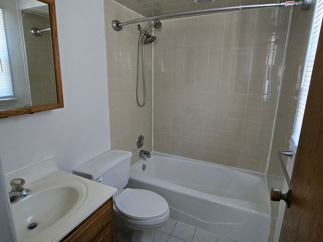 15016 S Holiday Court, Orland Park, IL 60462