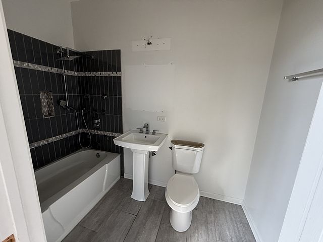 6567 S Harvard Avenue, Chicago, IL 60621