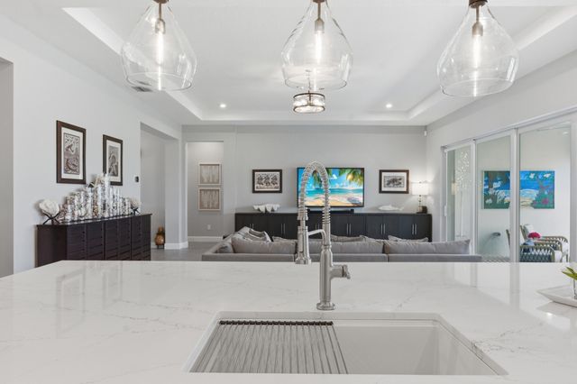 10639 Vineyard Drive, Port St. Lucie, Port St Lucie, FL 34987