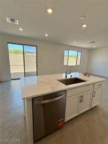 5966 Night Hawk Hill Street, Las Vegas, NV 89113