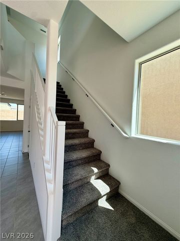 5966 Night Hawk Hill Street, Las Vegas, NV 89113