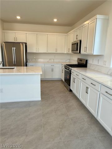 5966 Night Hawk Hill Street, Las Vegas, NV 89113