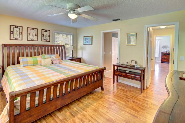 114 Sand Pine Way, Royal Palm Beach, FL 33411