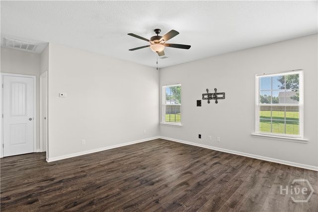 145 Sunflower Circle NE, Ludowici, GA 31316