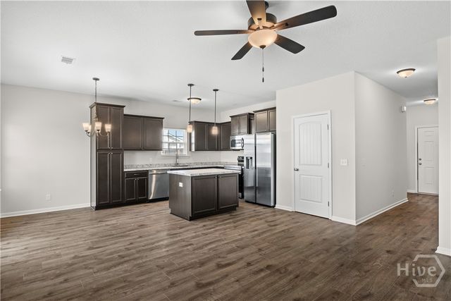 145 Sunflower Circle NE, Ludowici, GA 31316
