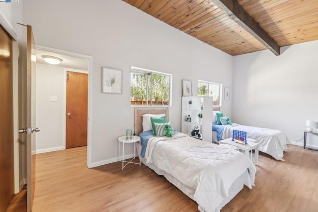 1213 Rosewood Way, Alameda, CA 94501