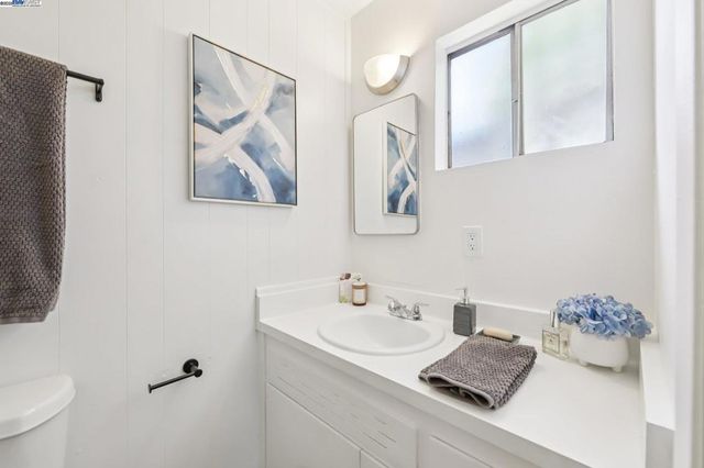 1213 Rosewood Way, Alameda, CA 94501