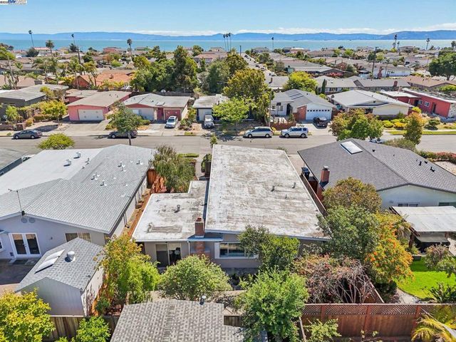 1213 Rosewood Way, Alameda, CA 94501