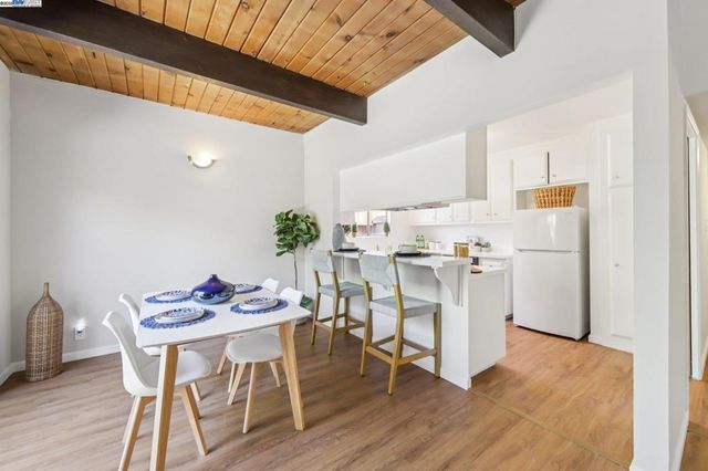 1213 Rosewood Way, Alameda, CA 94501