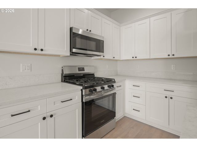 3075 GUADALUPE Way, Eugene, OR 97408