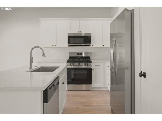 3075 GUADALUPE Way, Eugene, OR 97408