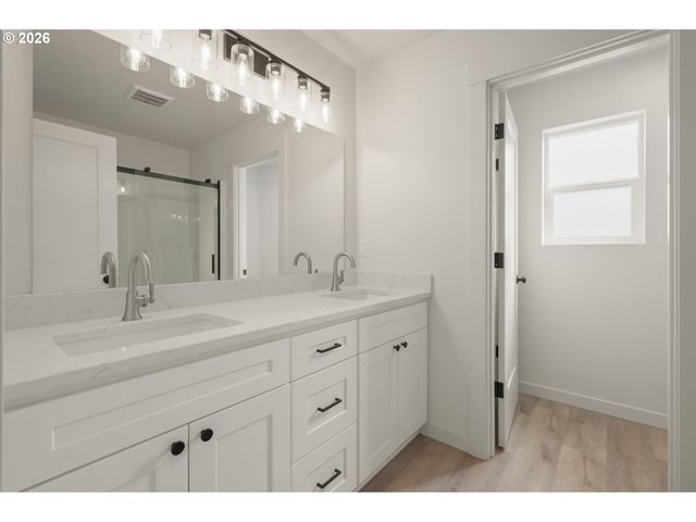 3075 GUADALUPE Way, Eugene, OR 97408