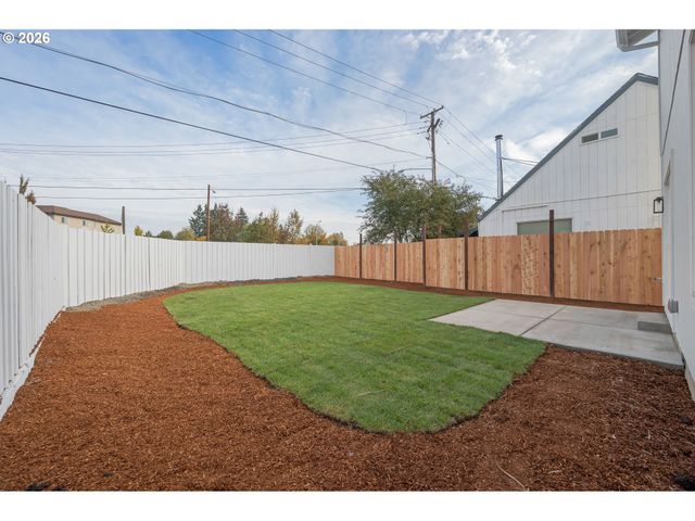 3075 GUADALUPE Way, Eugene, OR 97408