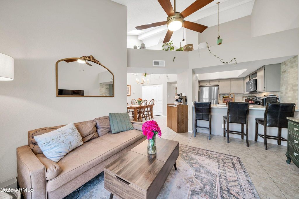 Image 10 of property listing at 14002 N 49TH Avenue 1097, Glendale, AZ 85306