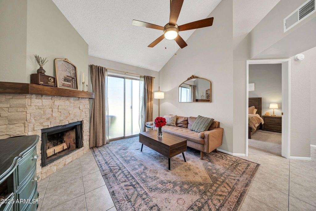 Image 11 of property listing at 14002 N 49TH Avenue 1097, Glendale, AZ 85306