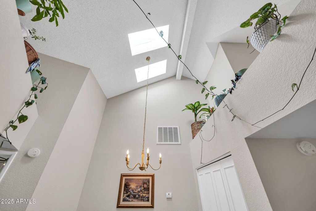 Image 22 of property listing at 14002 N 49TH Avenue 1097, Glendale, AZ 85306