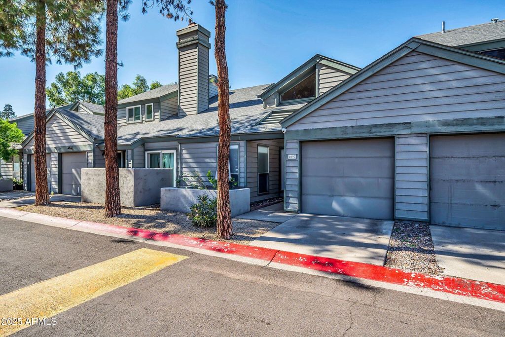 Image 3 of property listing at 14002 N 49TH Avenue 1097, Glendale, AZ 85306