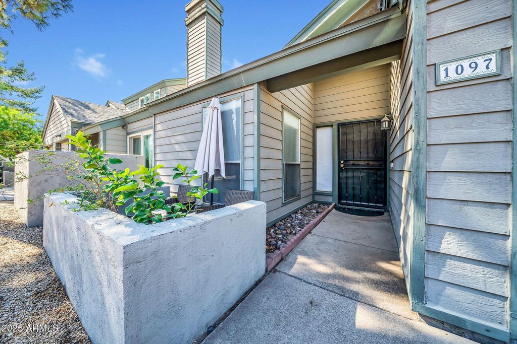 Image 6 of property listing at 14002 N 49TH Avenue 1097, Glendale, AZ 85306