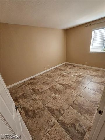 5081 River Glen Drive 119, Las Vegas, NV 89103