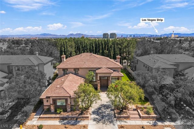 304 Queens Gate Court, Las Vegas, NV 89145