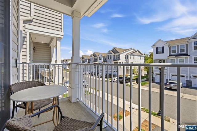 102 Sequoia Drive 1724, Cedar Grove, NJ 07009