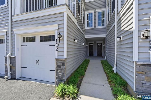 102 Sequoia Drive 1724, Cedar Grove, NJ 07009