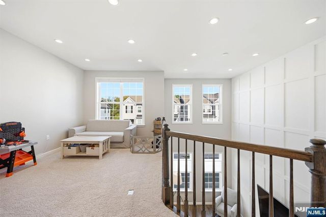 102 Sequoia Drive 1724, Cedar Grove, NJ 07009