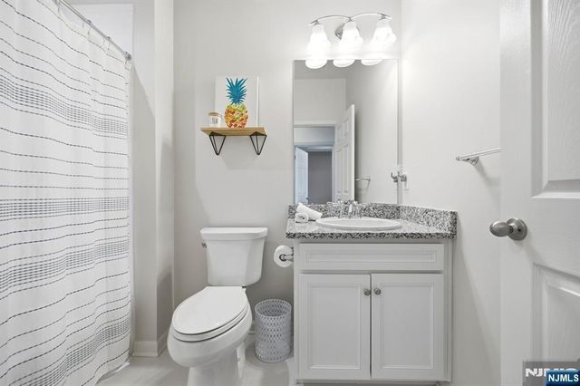 102 Sequoia Drive 1724, Cedar Grove, NJ 07009