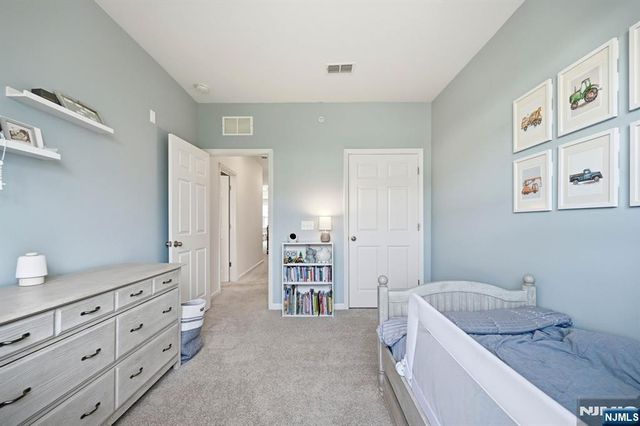 102 Sequoia Drive 1724, Cedar Grove, NJ 07009
