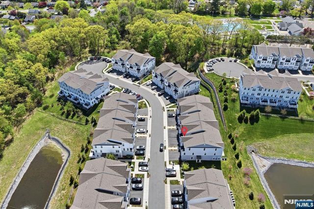 102 Sequoia Drive 1724, Cedar Grove, NJ 07009