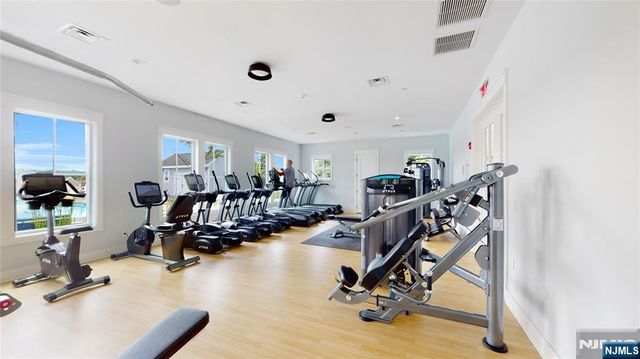 102 Sequoia Drive 1724, Cedar Grove, NJ 07009
