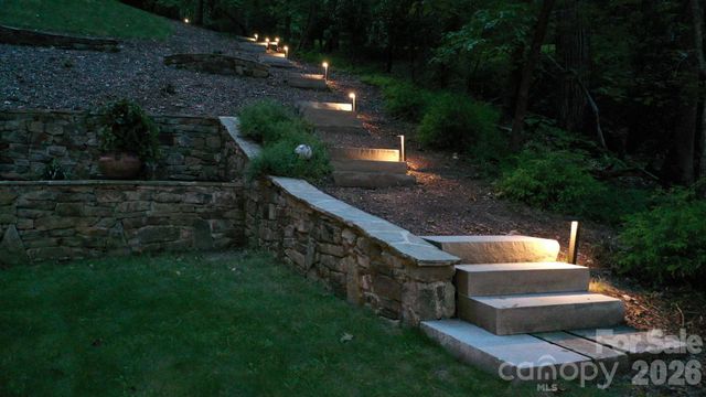 559 Shining Rock Path, Horse Shoe, NC 28742