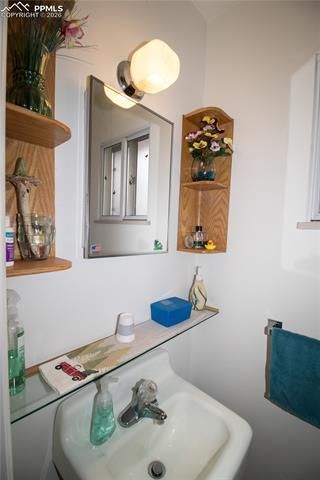 327 W Circle Drive, Canon City, CO 81212