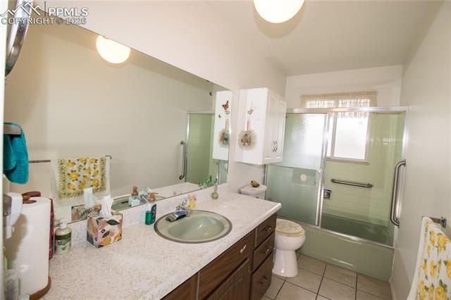 327 W Circle Drive, Canon City, CO 81212