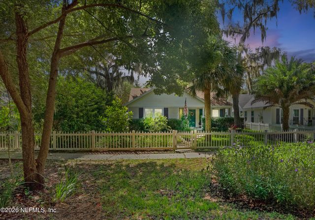 616 PARADISE Court, Atlantic Beach, FL 32233