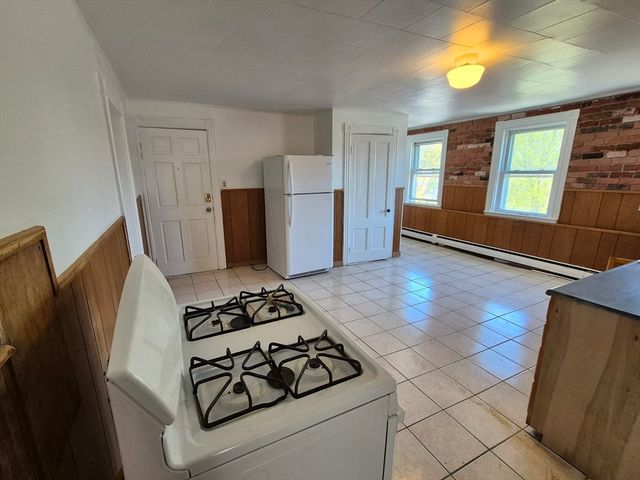 155R Washington St 3, Peabody, MA 01960