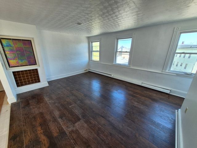 155R Washington St 3, Peabody, MA 01960