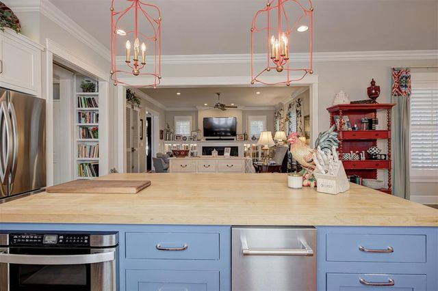 29 Boulevard, Carlton Landing, OK 74432